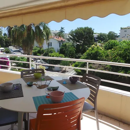 Apartment Triangle Du Cap Saramartel Pinede Antibes