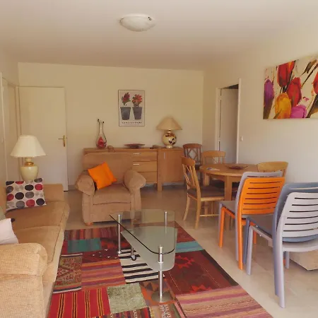 Apartment Triangle Du Cap Saramartel Pinede *